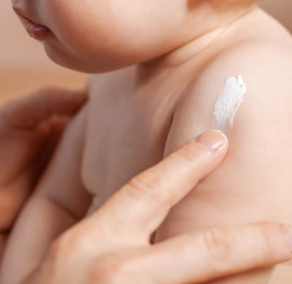 DIY tallow balm for kids made with grass-fed tallow for eczema and dry skin relief